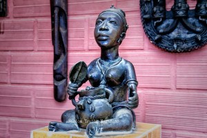 Description-Divination Priestess (Benin City Nigeria)